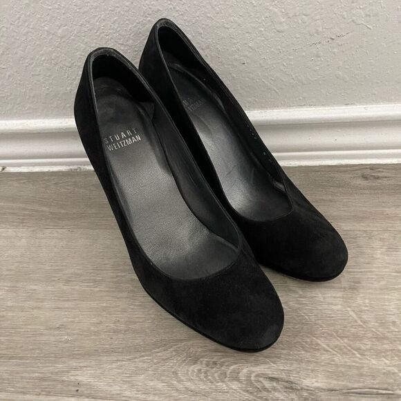 Stuart Weitzman black suede round toe pumps - Picture 1 of 6